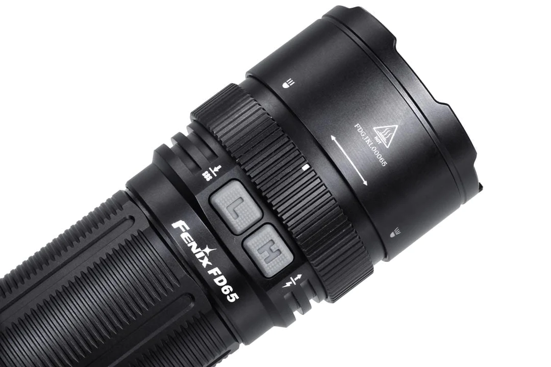 fenix fd65 focus flashlight
